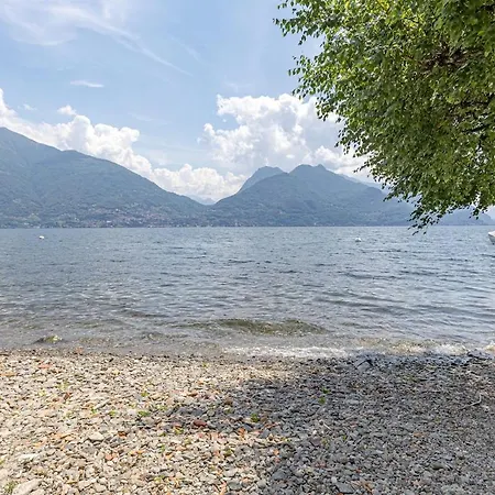 Lakefront With Access Apartament Acquaseria